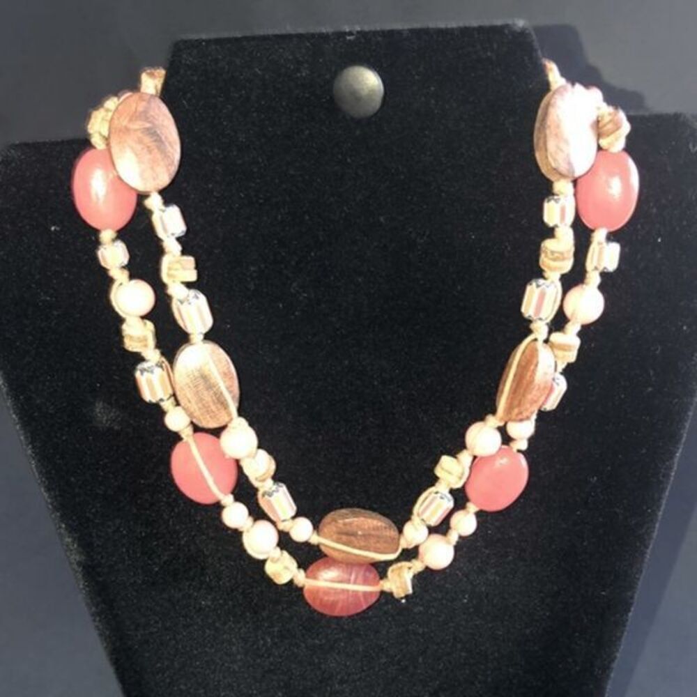 Glass and wood necklace
